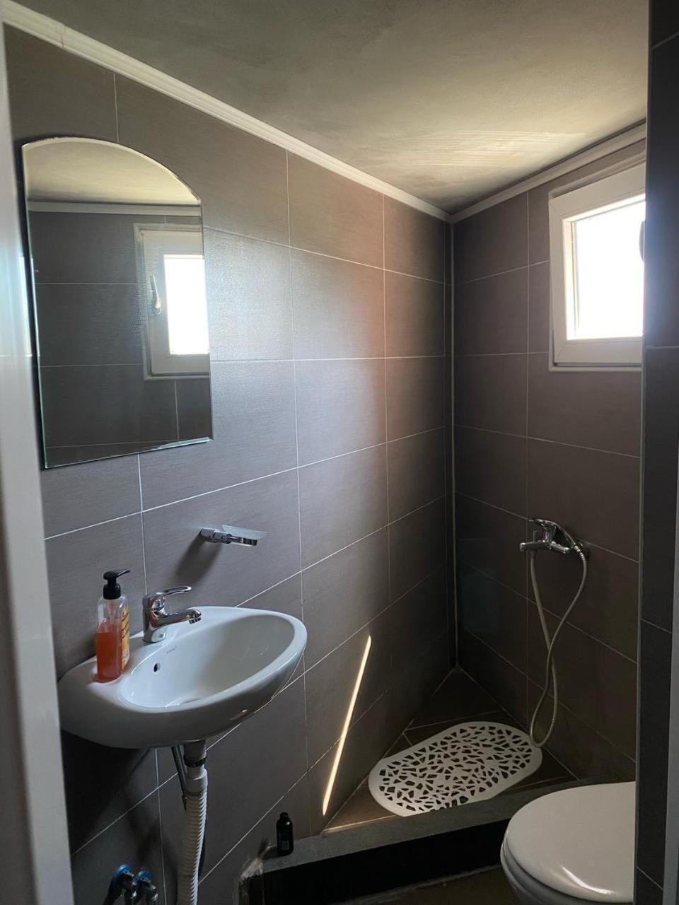 Draga'S Rooms Virpazar Ngoại thất bức ảnh
