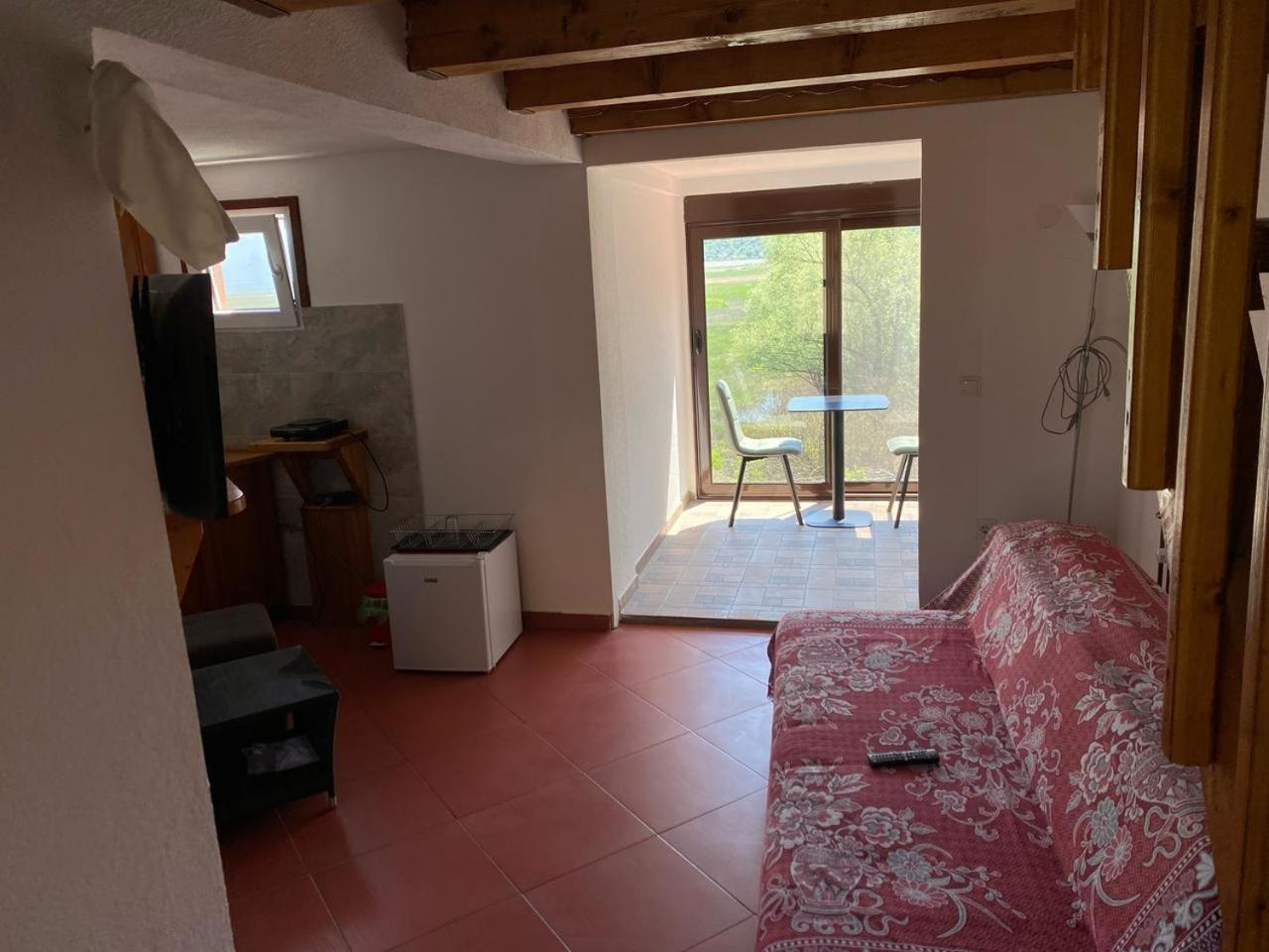 Draga'S Rooms Virpazar Ngoại thất bức ảnh